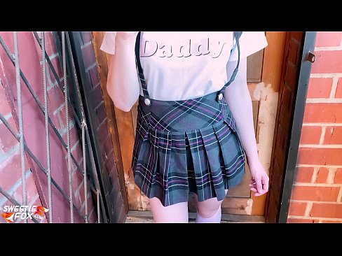 ❤️ 女子校生は授業の代わりに彼女のペニスを深く吸ってファックする。 ❤❌ ポルノfb ❌️❤